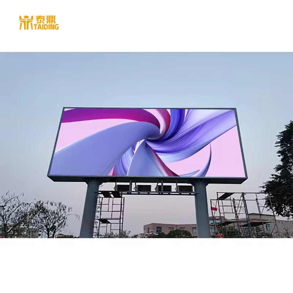 P10 Outdoor Waterproof Advertising LED Display Panel IP65 Rated 5V Voltage for Retail Store Animation